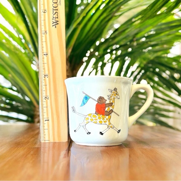 VINTAGE Circus-Themed Mug - Bear on Giraffe & Clown with Drum - Picture 9 of 11